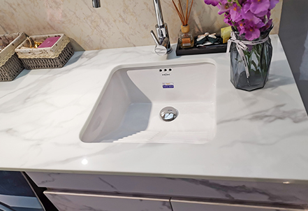 壁掛式洗手臺(tái)